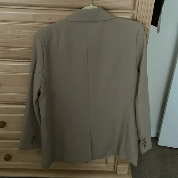 Vici Oversized Khaki Blazer - Picture 3 of 5